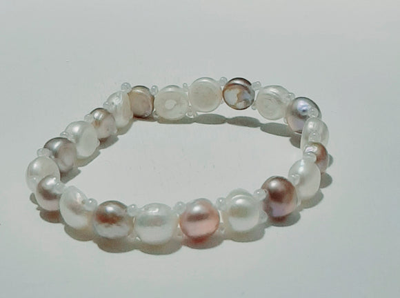 Single Strand Pearl Bracelet