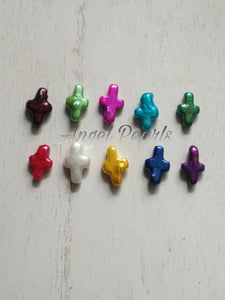 Small Cross Pearl Pod